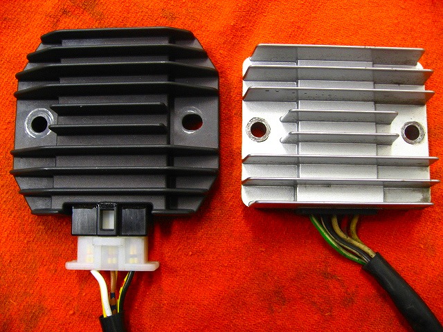 GSX1100S MFバッテリー及びICレギュレター