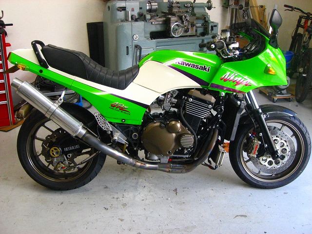 GPZ900R